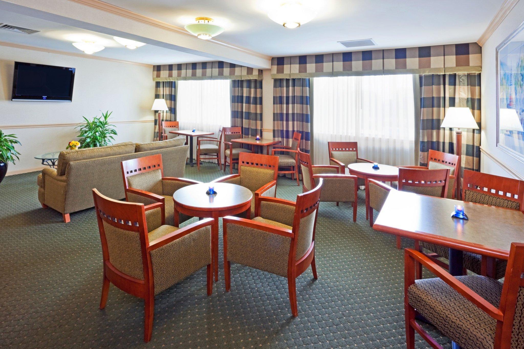 Crowne Plaza Philadelphia King Of Prussia Hotel Exterior photo